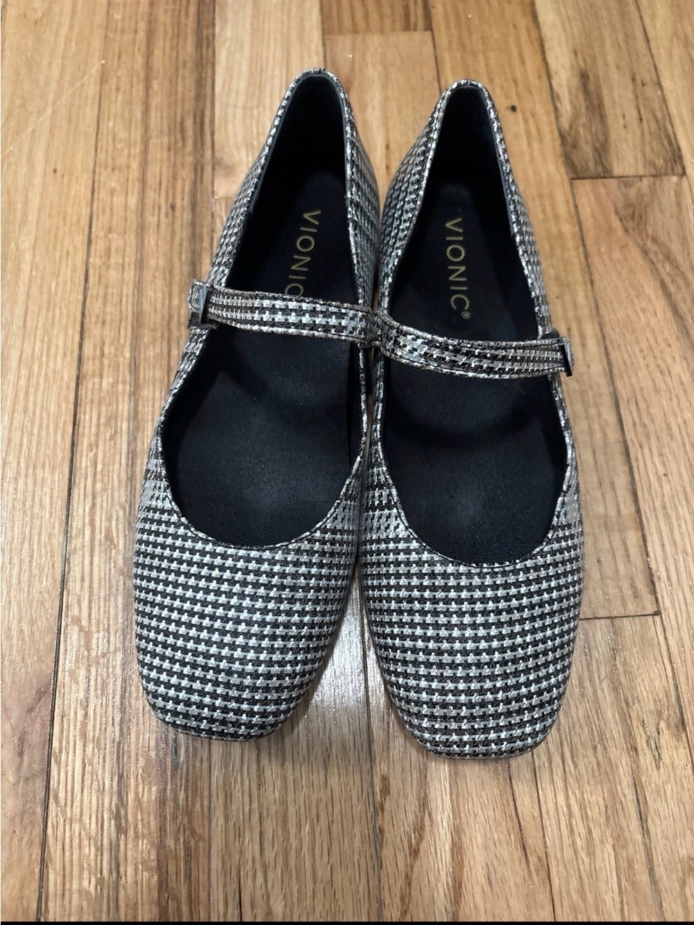 Vionic Black and White Houndstooth Mary Jane Flats